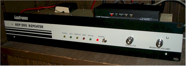 The W8IZ Repeater.  Click for a larger image.